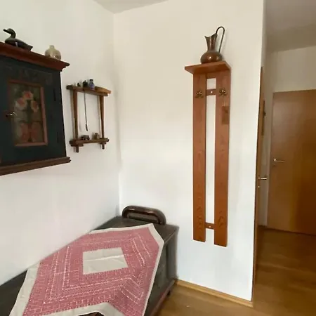 Daire Charmante Bauernhofwohnung In *